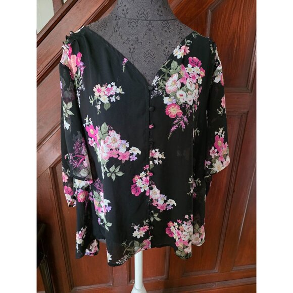 Torrid Womens Floral Button-Front Blouse Size 3 Black Pink Short Sleeve - Picture 1 of 7